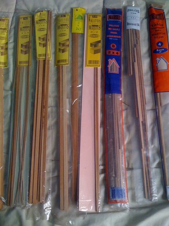 Palos de maqueta $350